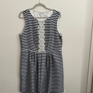 Signature by Robbie Bee dress size 16 blue and white striped lace detail front